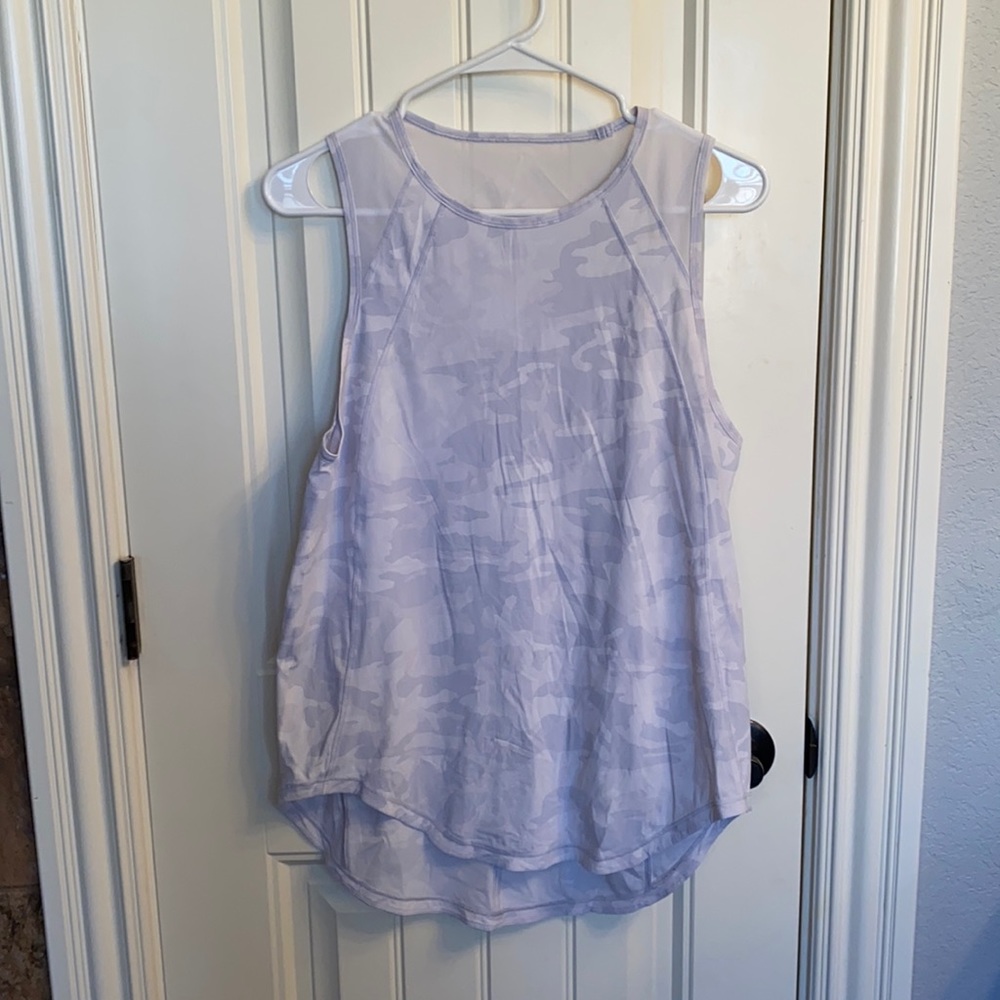 Women’s Lulu Sculpt Tank SZ 6 or 8 (not sure)